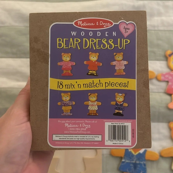 Melissa & Doug wooden bear dress-up toy - Picture 3 of 6